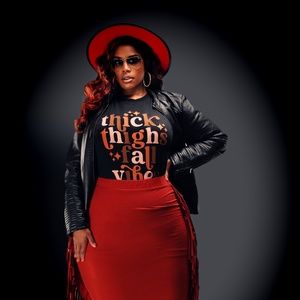 Thick Thighs Fall Vibes T-Shirt